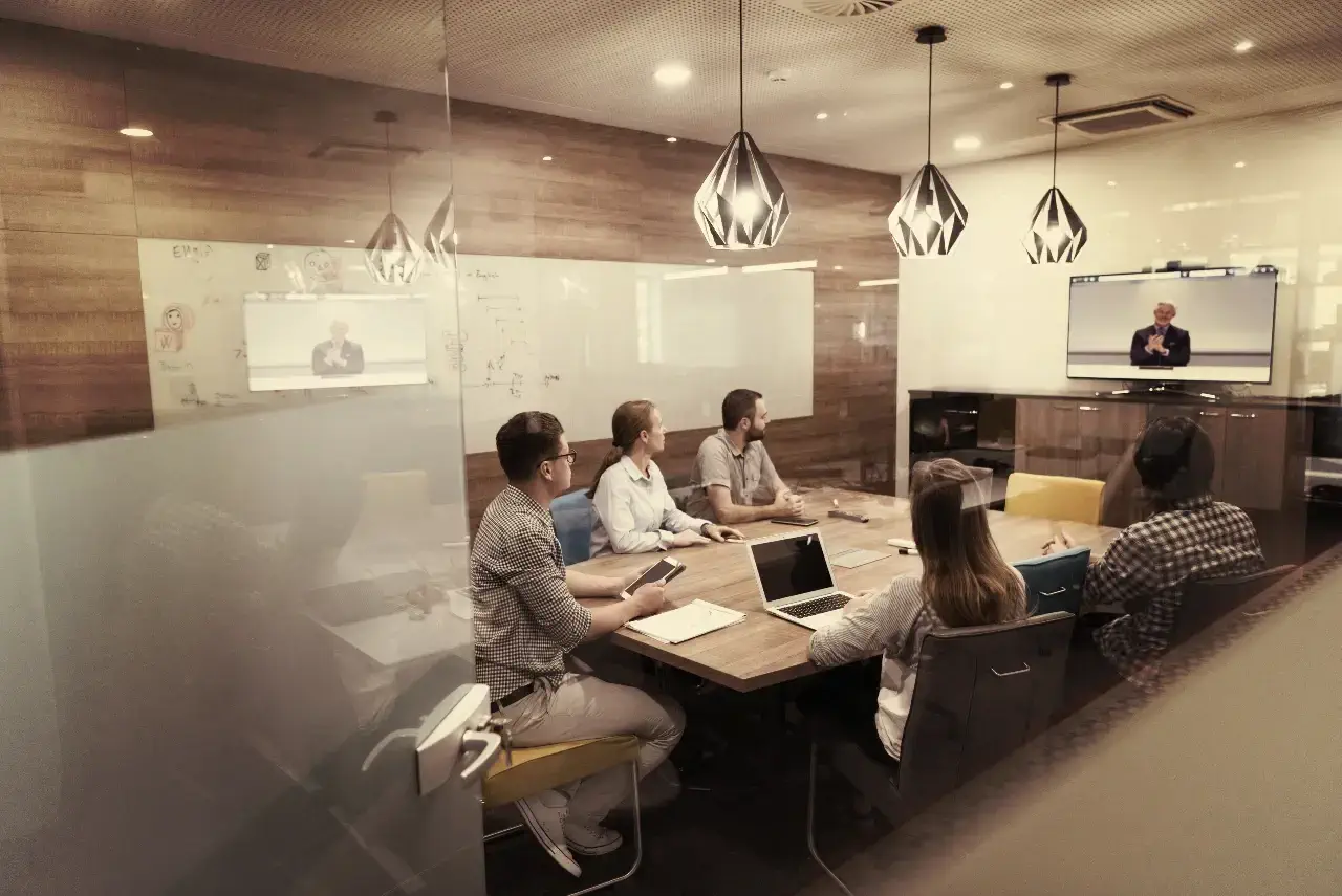 microsoft-teams-calling-videoconferencing-min (1) (2)